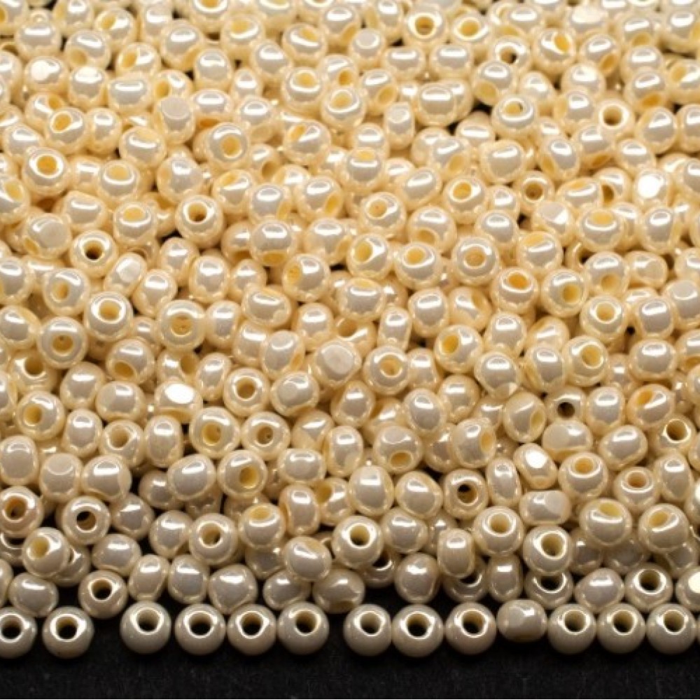 PRECIOSA Czech Beads 09/0 (46113) PRECIOSA Czech Beads 09/0 (46113)