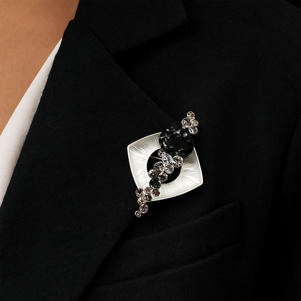 Night Comet Brooch (6720)