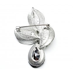 Brooch ‘Leaves with Emeralds’ (6721)