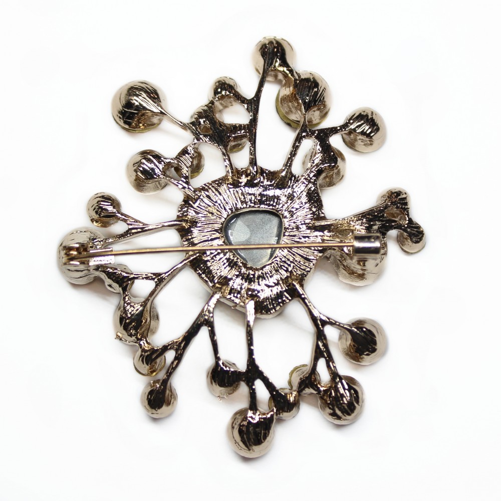 Brooch 61х53 mm (6822)