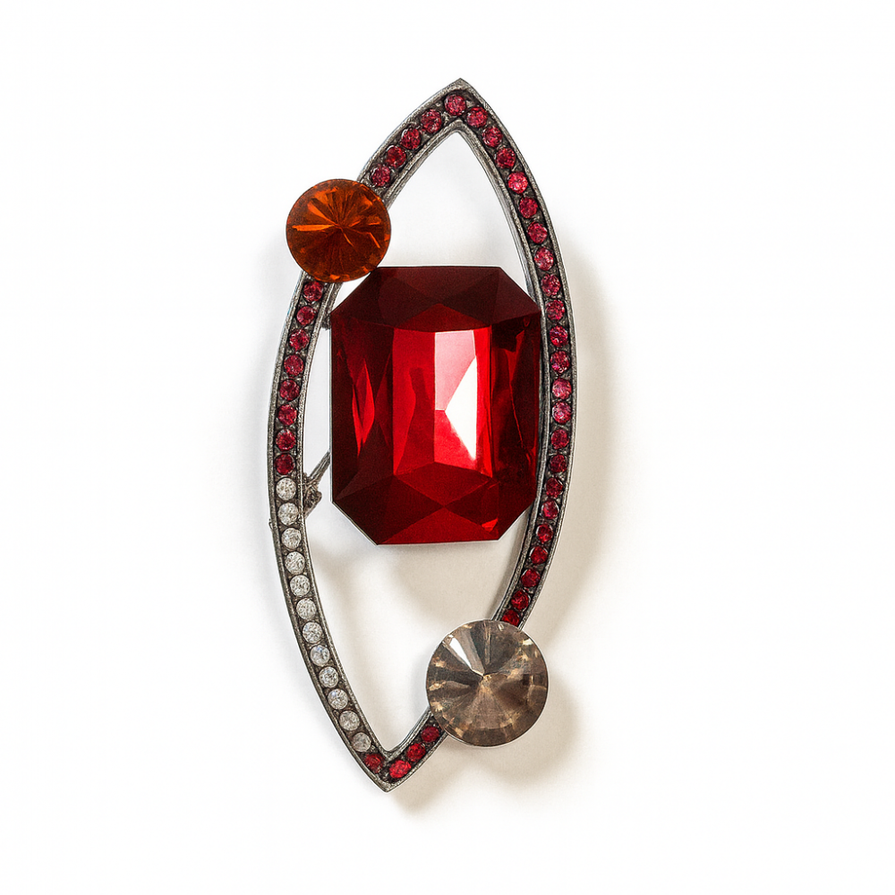 Brooch with red stone (6897)