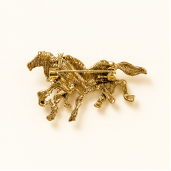 Brooch horses (6906)