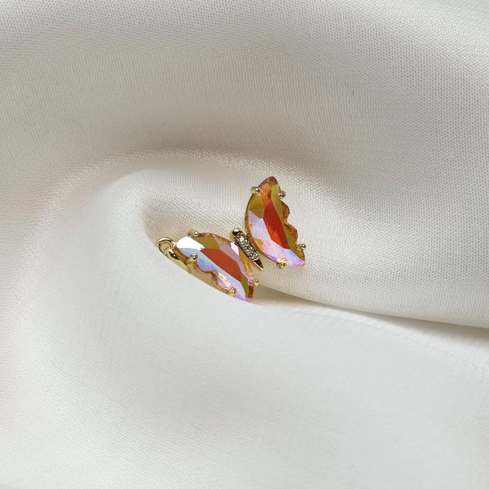 Pendant with zircons Lux 17x22mm 1pcs. (F12L3106) Pendant with zircons Lux 17x22mm 1pcs. (F12L3106)