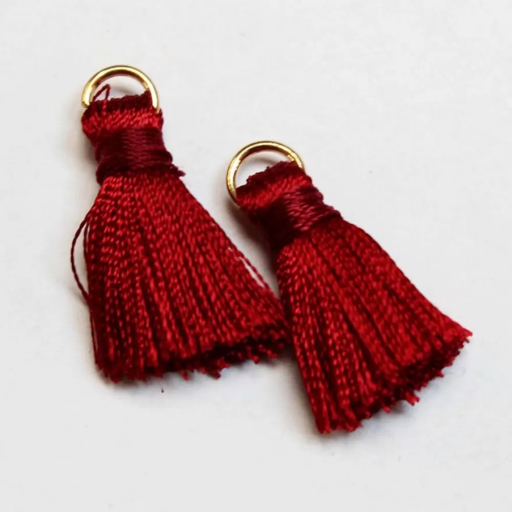 Tassel ~6x23mm 1pcs. (F04D0207) Tassel ~6x23mm 1pcs. (F04D0207)